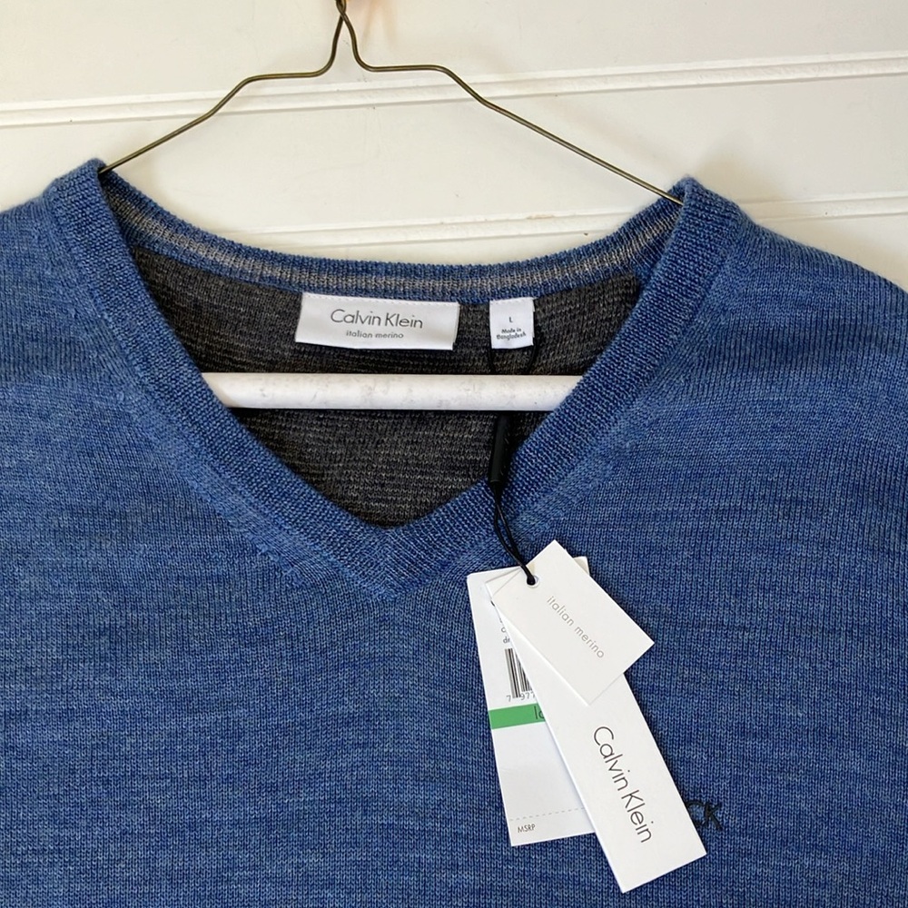 Calvin Klein Blue Merino Wool Men's Sweater: size large.